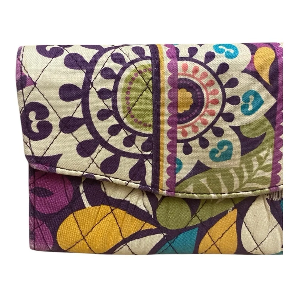 Vera Bradley Retired Plum Crazy Strapped Trifold Wallet NWOT Purple Quilted